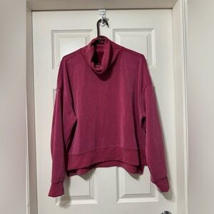 Lululemon softstreme turtleneck pullover size 10 euc